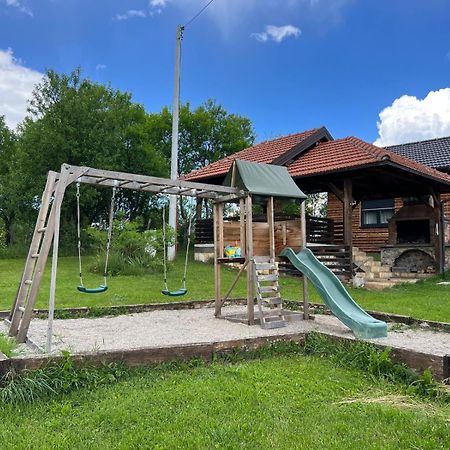 Timber Fairies Villa Slunj Dış mekan fotoğraf