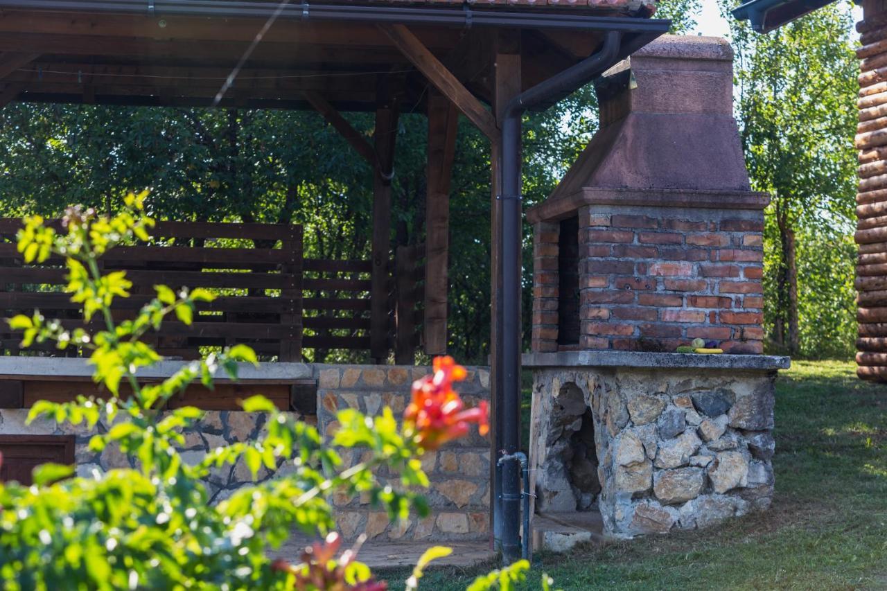 Timber Fairies Villa Slunj Dış mekan fotoğraf