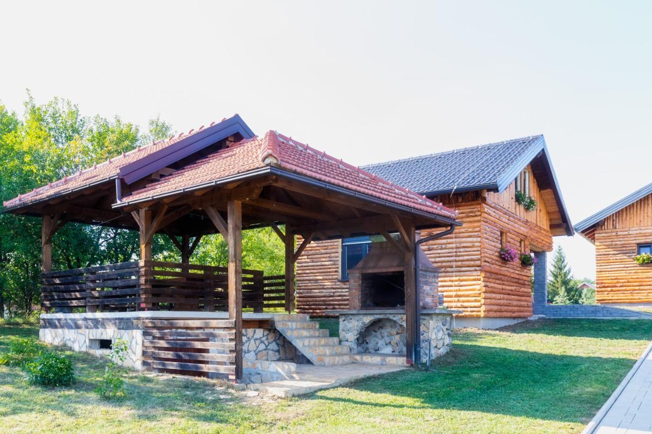 Timber Fairies Villa Slunj Dış mekan fotoğraf